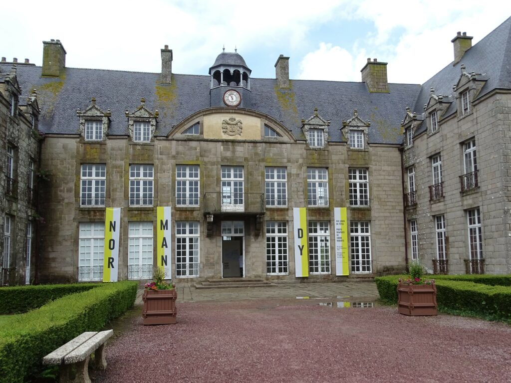 Château Flamanville expo Normandy 2021