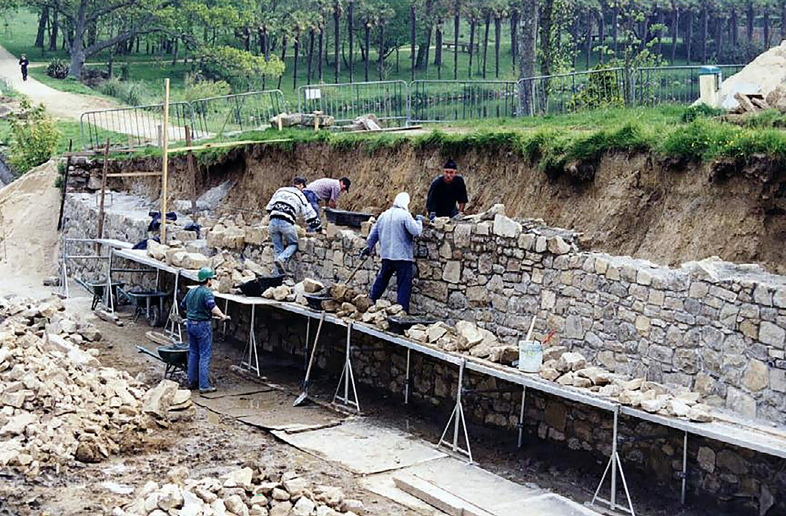 Pierre – Travaux mur des douves